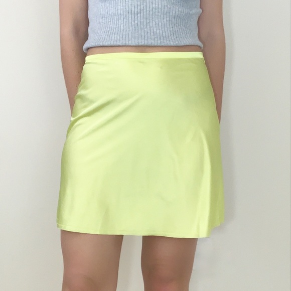 'Cindy' Satin Mini Skirt - Picture 5 of 10